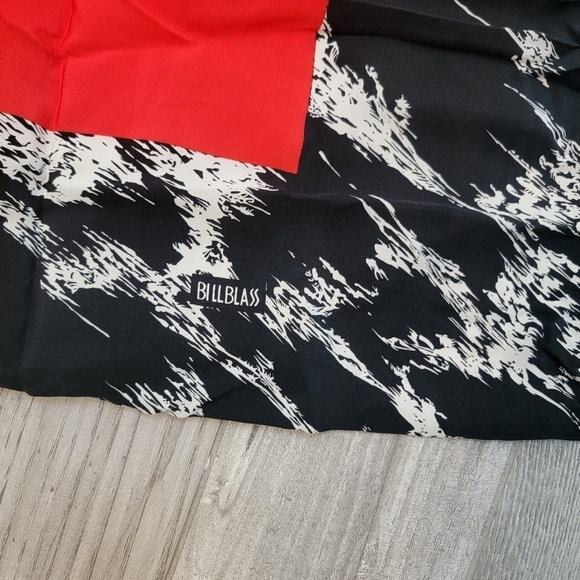 2/$20 Bill Blass Silk-like Scarf - Picture 4 of 4